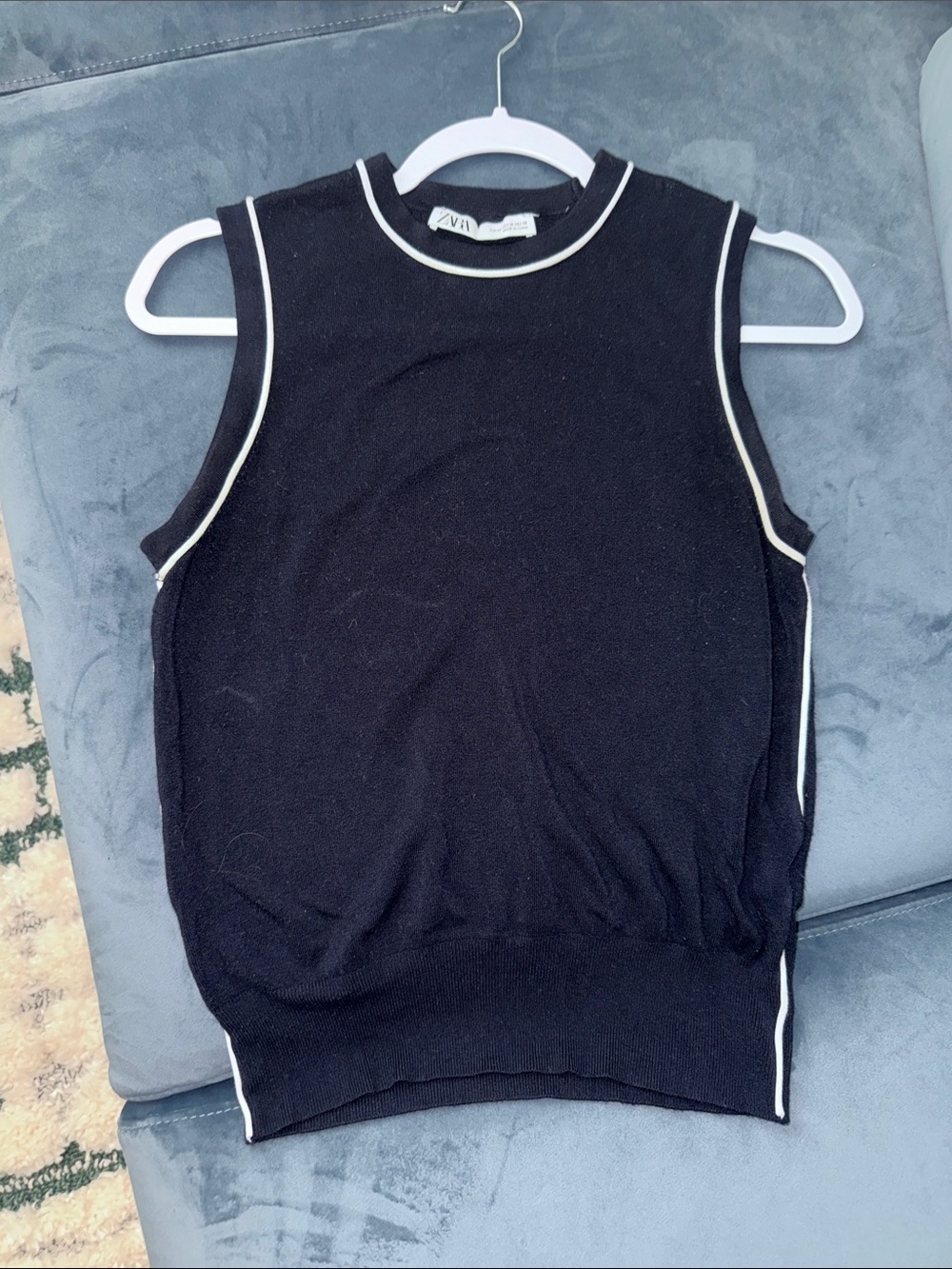 Zara Navy Sleeveless Crewneck Sweater Tank with White Piping